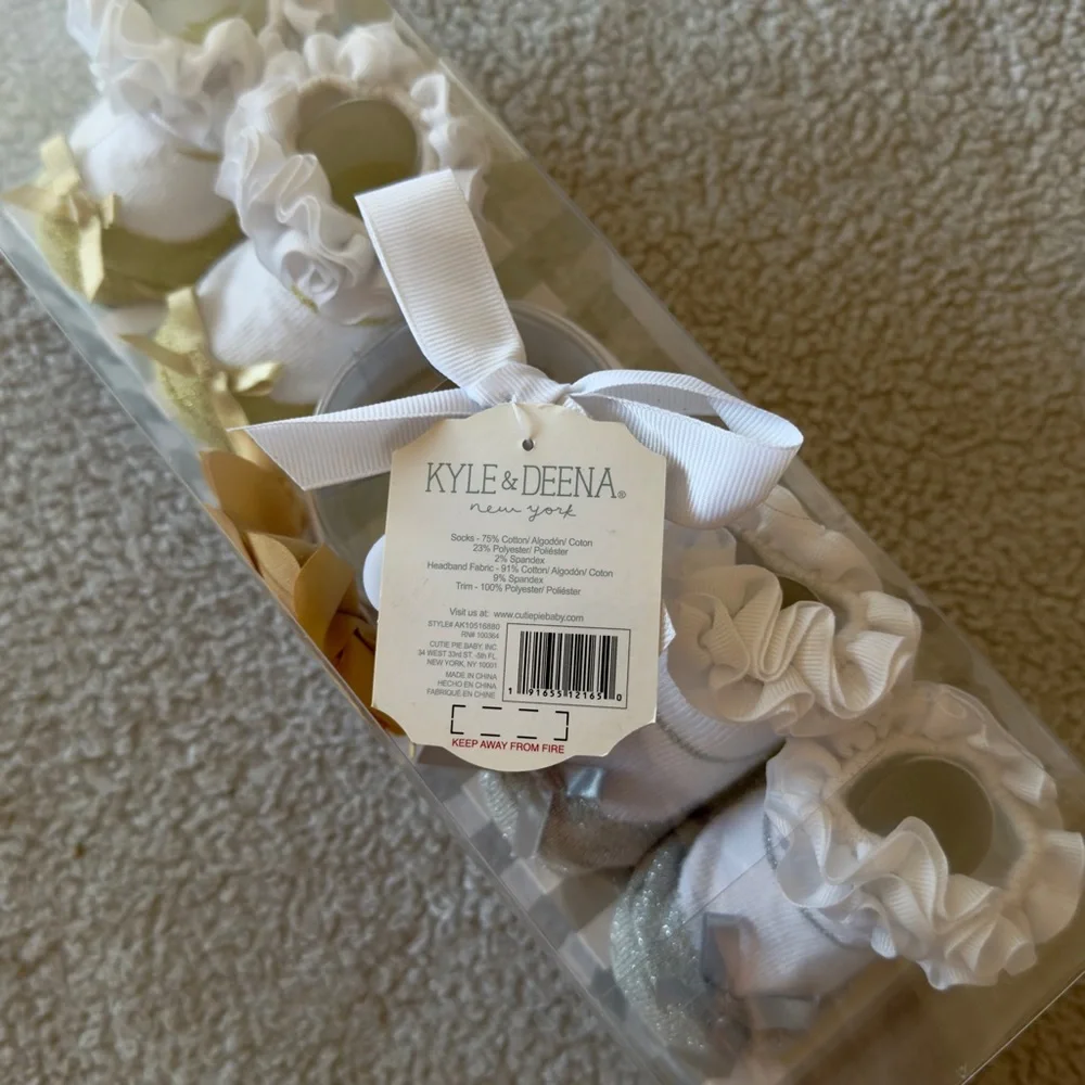 NWT Baby Girl Gift Set Socks & Floral Headband 0–12M Kyle & Deena